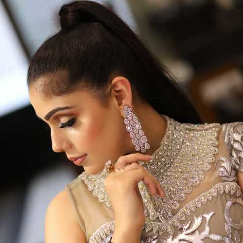 सिलिकॉन एंगेजमेंट मेकअप