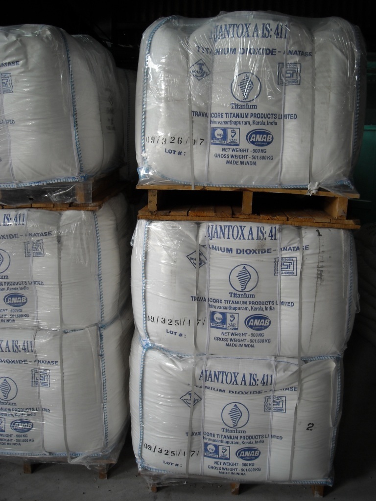 Titanium Dioxide- Anatase & Rutile Grade Application: Industrial