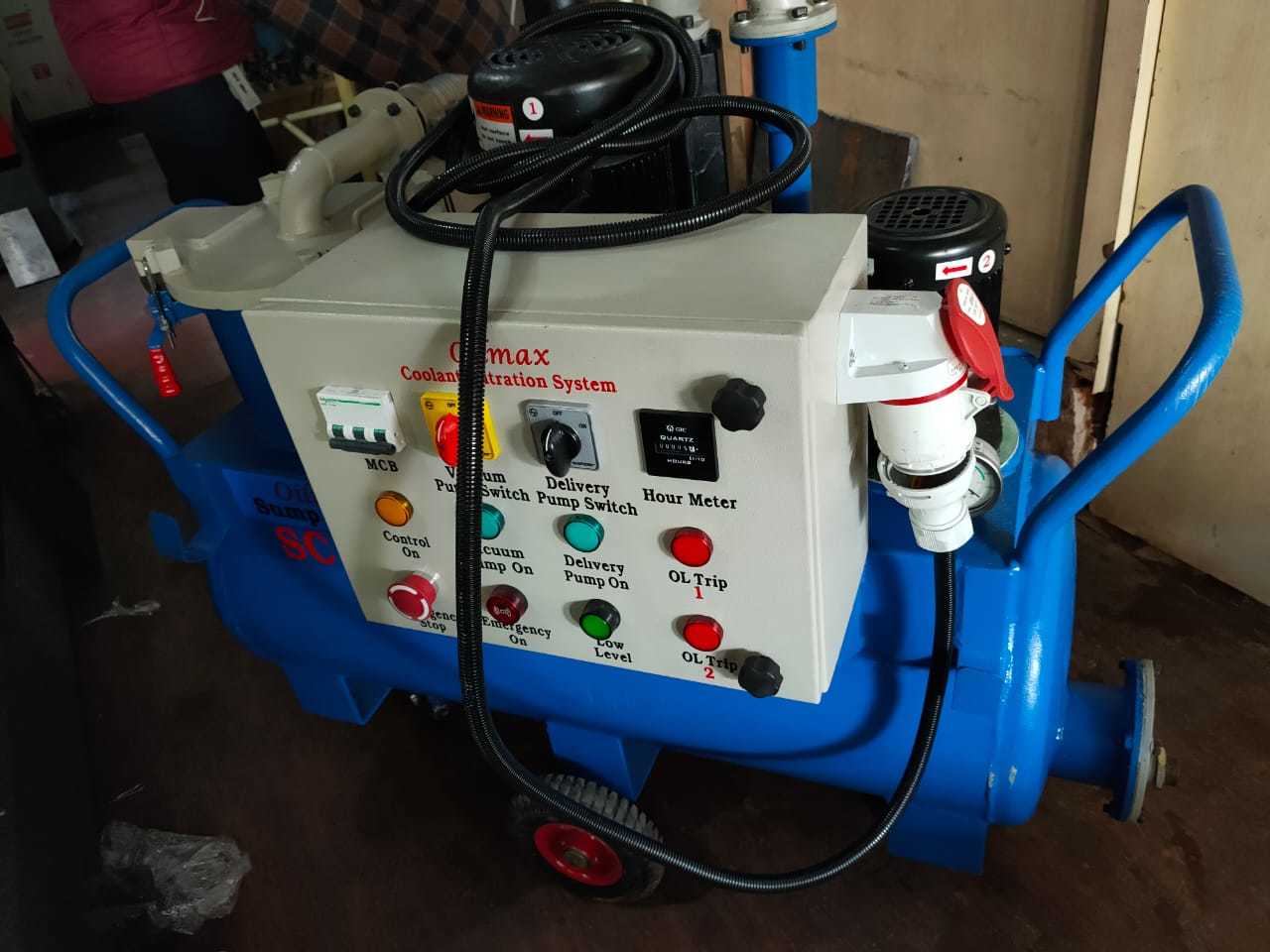 Coolant Sump Cleaner - Durable Plastic Design | Efficient Residue Removal, Eco-friendly Operation, Lightweight And Portable