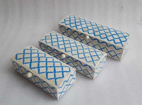 बोन इनले 4 बैंगल बॉक्स