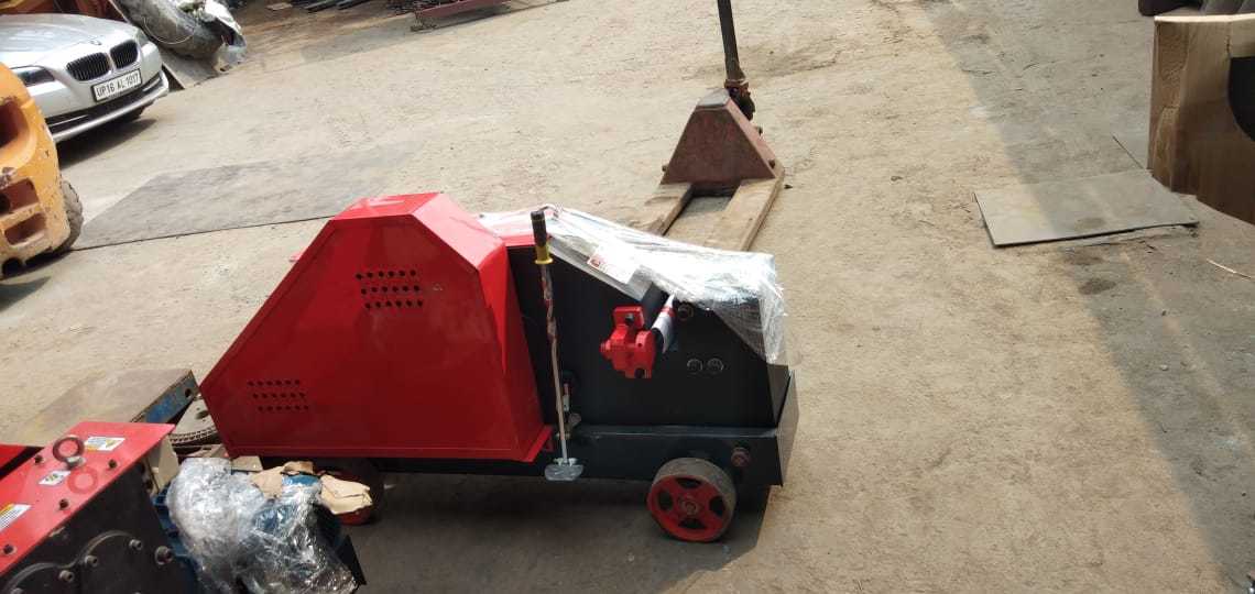 Bar Cutting Machine - Steel, 6-40 Mm Cutting Diameter, 89x89 Mm Blade, 3 Kw Motor, 2880 R/min Motor Speed, 400 Kg Weight, Manual Control, 6 Month Warranty