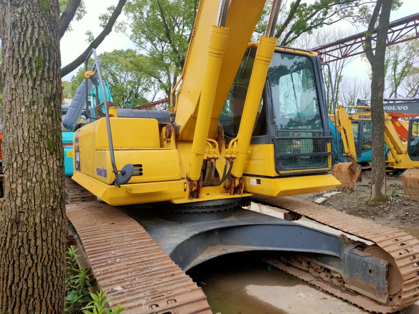 Used Komatsu Pc240 Pc240-8 Made In Japan For Sale In Cheap Price Arm Length: 5850 Millimeter (Mm)