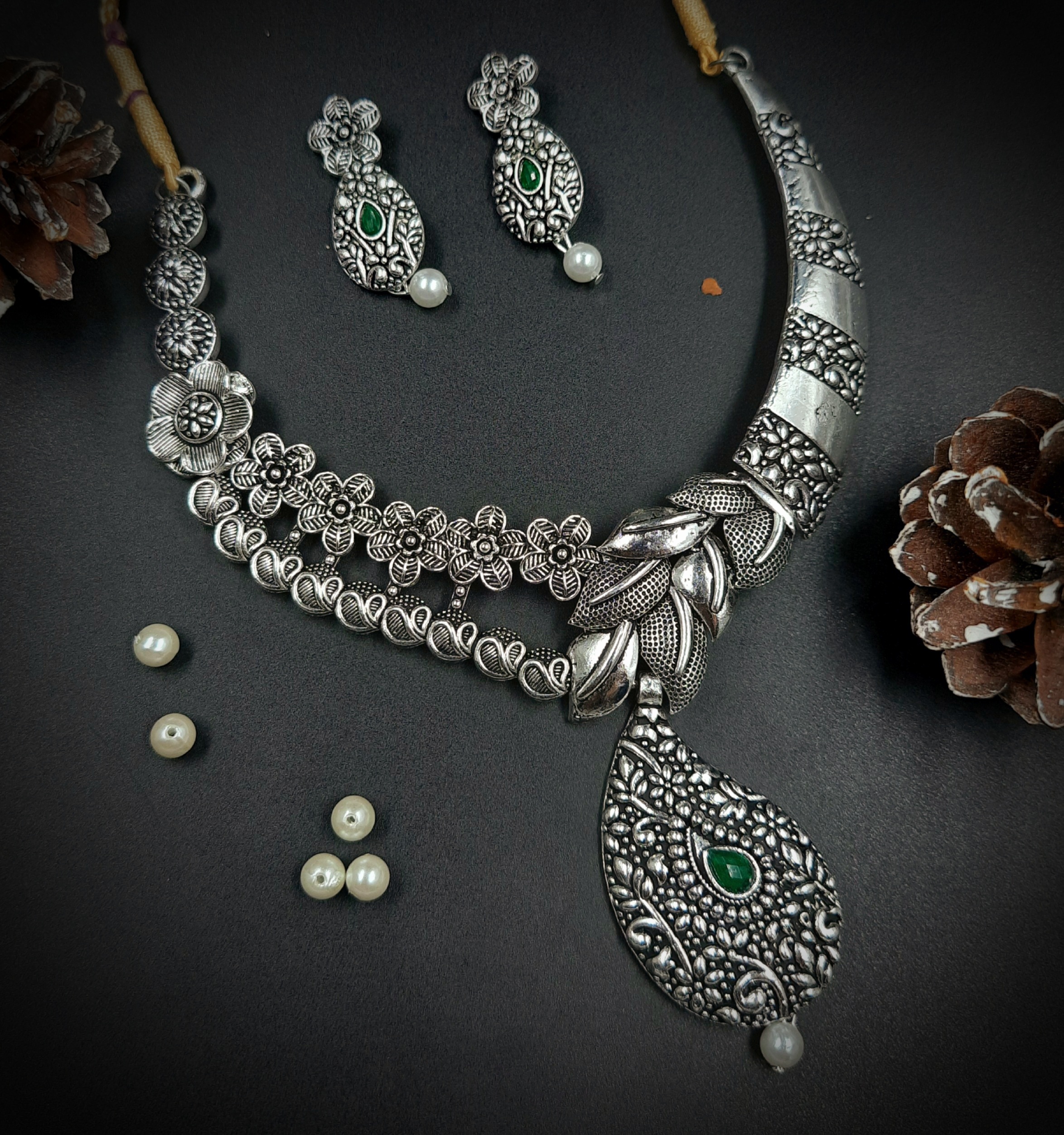 Short Necklace Gender: Women