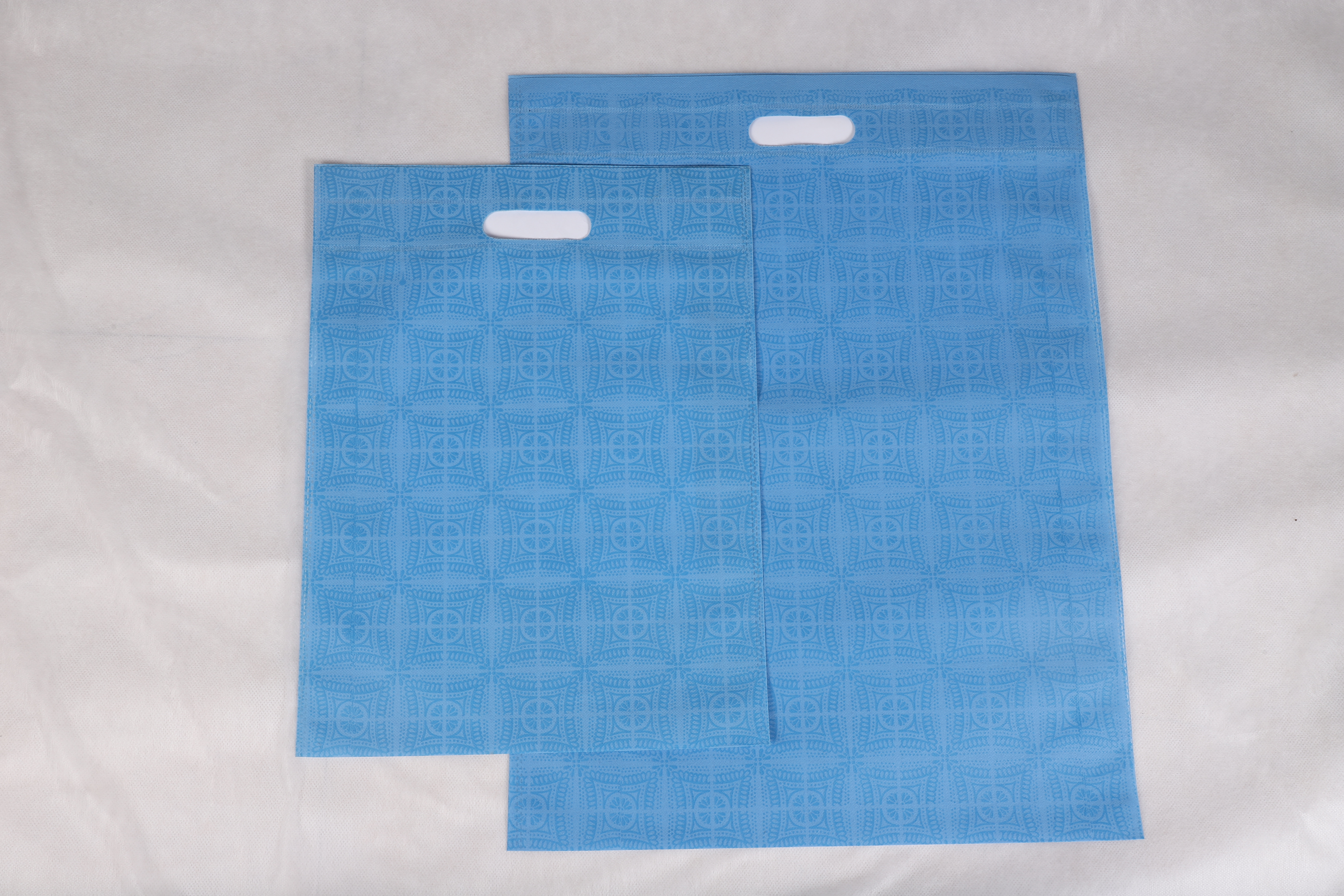 D-cut Bag