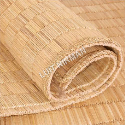 कौना घास की चटाई