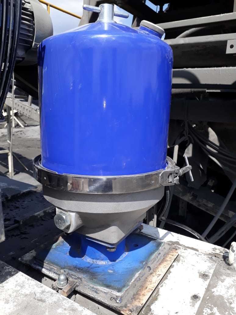 Stone Crushers Oil Cleaning System - Color: Blue
