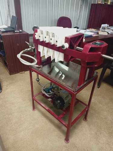 Coimbatore Edible Oil 205 Filter Press Capacity: 25 Liters Liter/Day