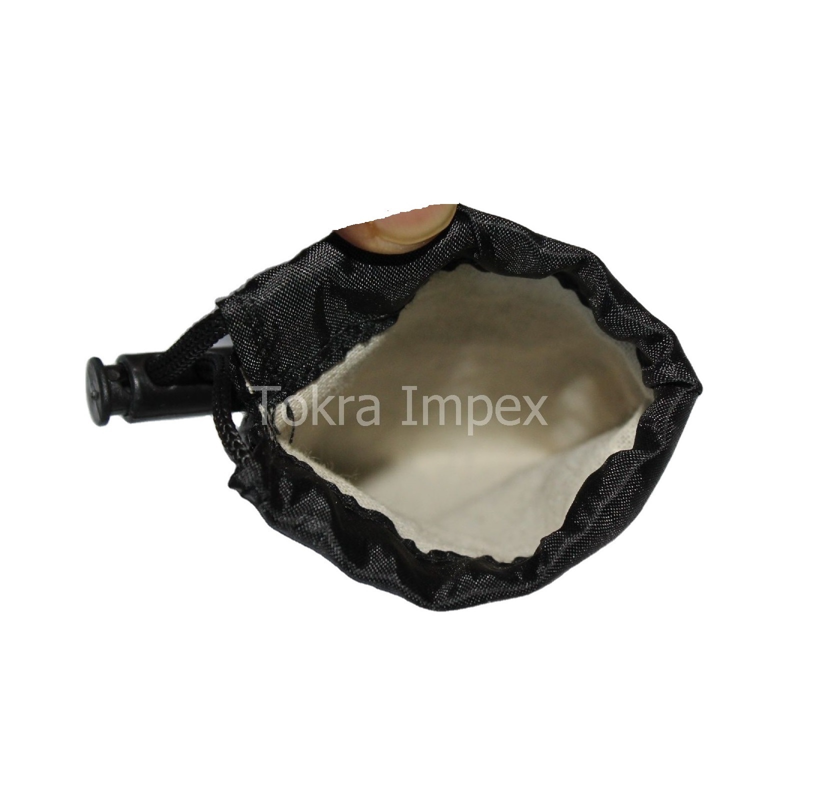 Small Gift Pouch Capacity: 1 Kgs Kg/day
