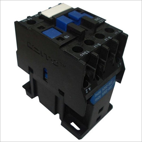 संपर्ककर्ता चरण: तीन चरण