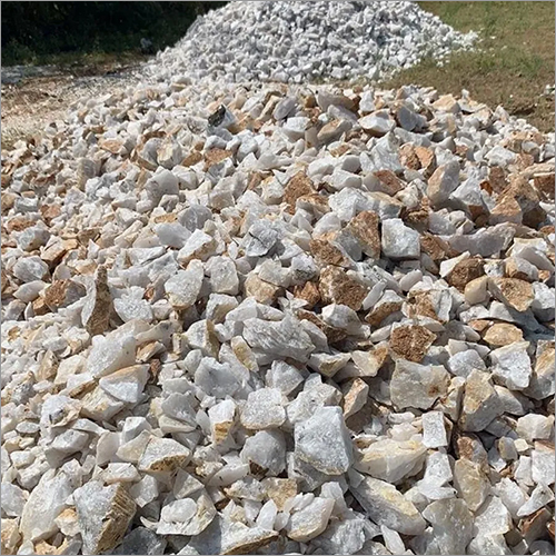 Granular Quartz Lumps - Granule Shape, Irreversible Dimensional Stability, White Color | High Strength, Transparent Porosity, Acid Refractory Type