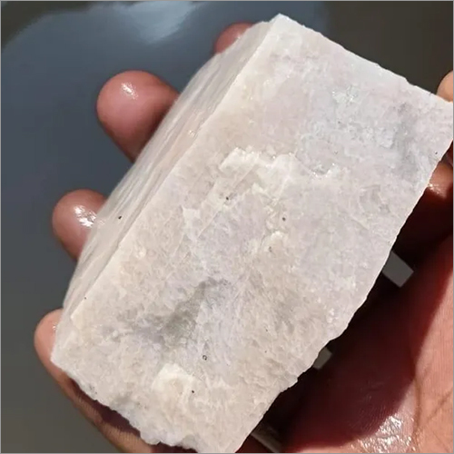 Granular Quartz Lumps - Application: Glass Making