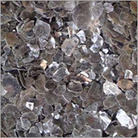 Feldspar Lumps - High Purity, 2.56 - 2.62 G/cm3 Density | Ideal For Industrial Applications, Natural Shape