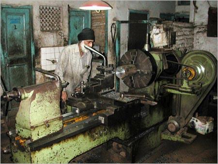 कार्यशाला की अन्य मशीनरी