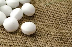 Naphthalene Ball Size Density: 1.14a G/cma Gram Per Cubic Centimeter(g/cm3)