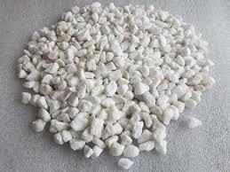 Dolomite Lumps - Density 2.84 G/cmâ³, Melting Point 450â°c, Ph Level 6.5-7.5 | Industrial Grade For Paint, Plastic, Glass, Chemical & Steel Industries