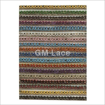 डिजाइनर अनुक्रम फीता