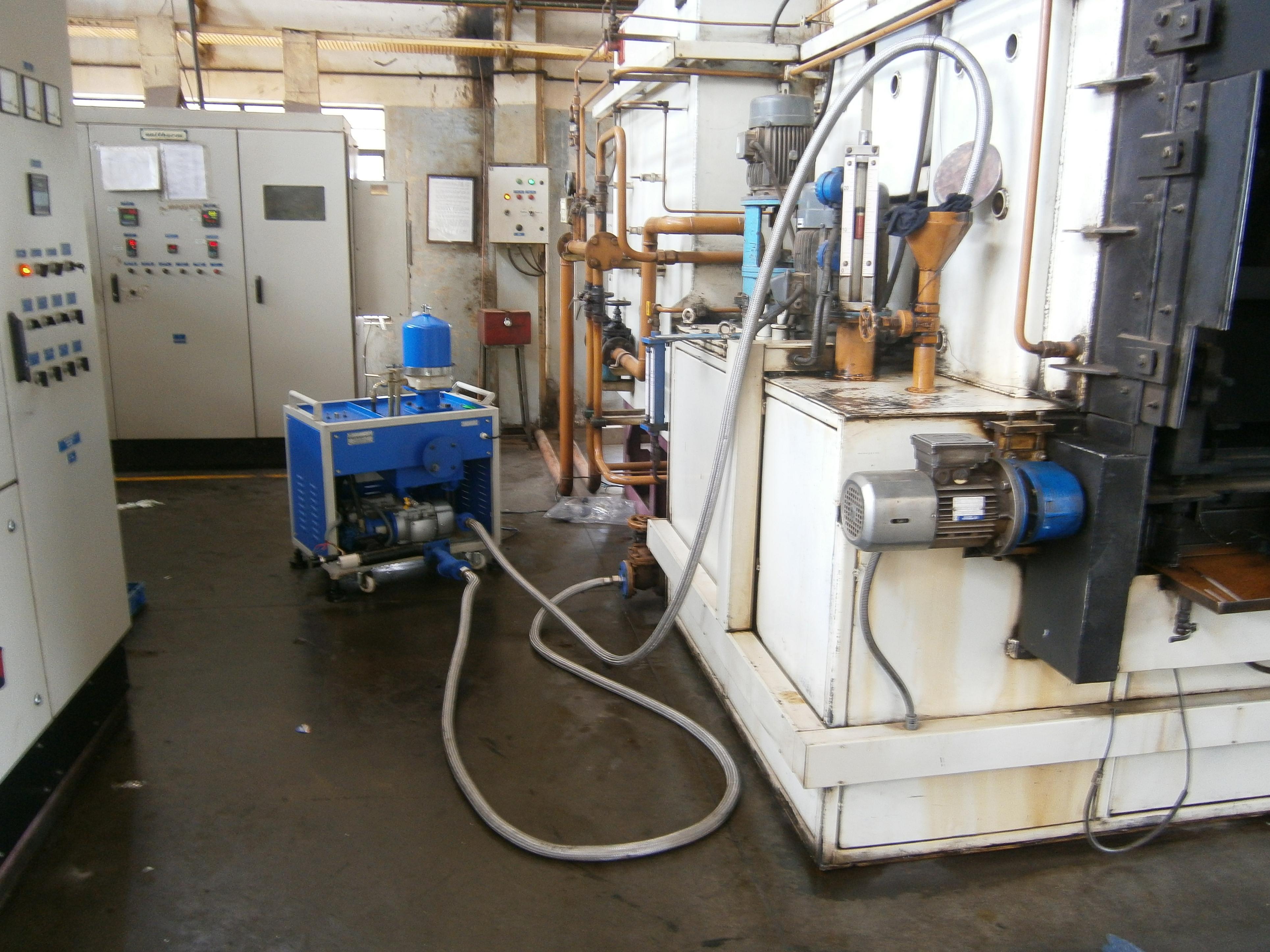 Quenching Oil Cleaning System - Color: Blue