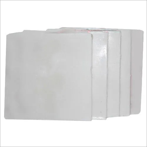 सफेद कपूर स्लैब