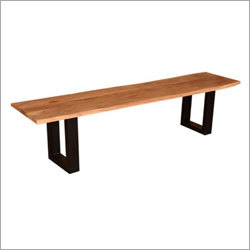 लाइव एज बेंच