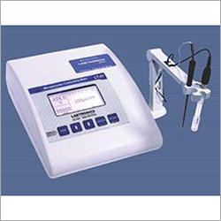 Microprocessor Based Conductivity TDS-Salinity Temp Meter