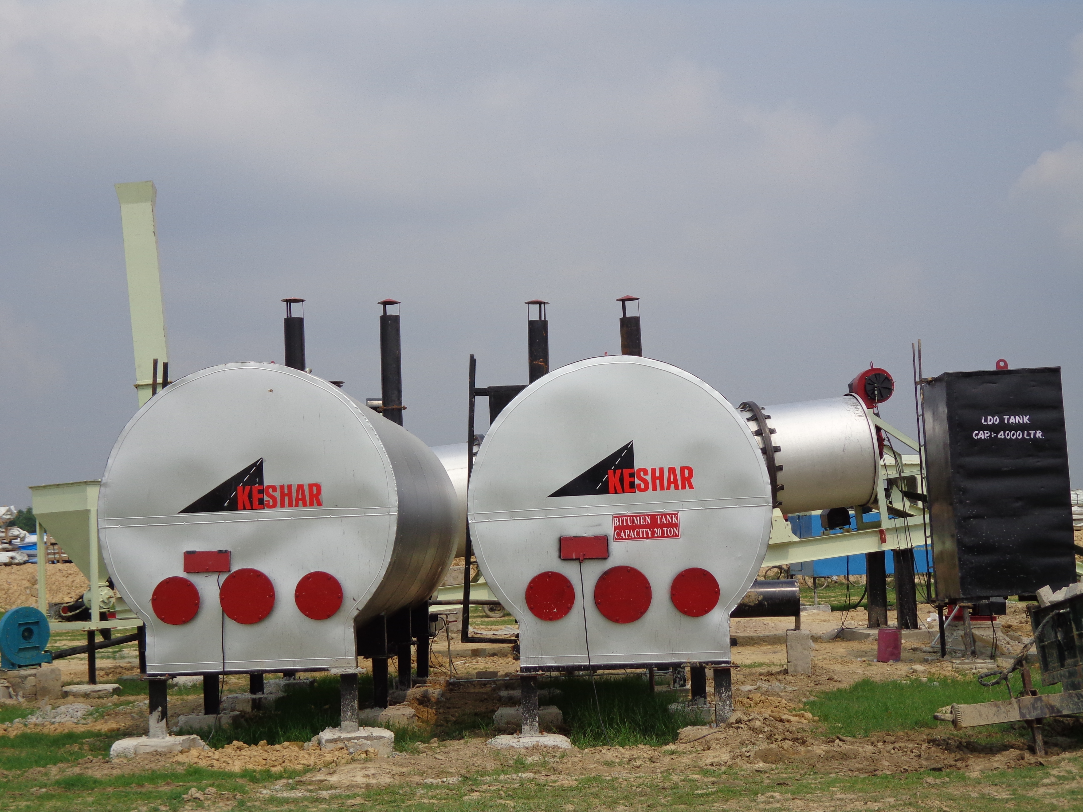 Black Bitumen Heating And Storage Tanks