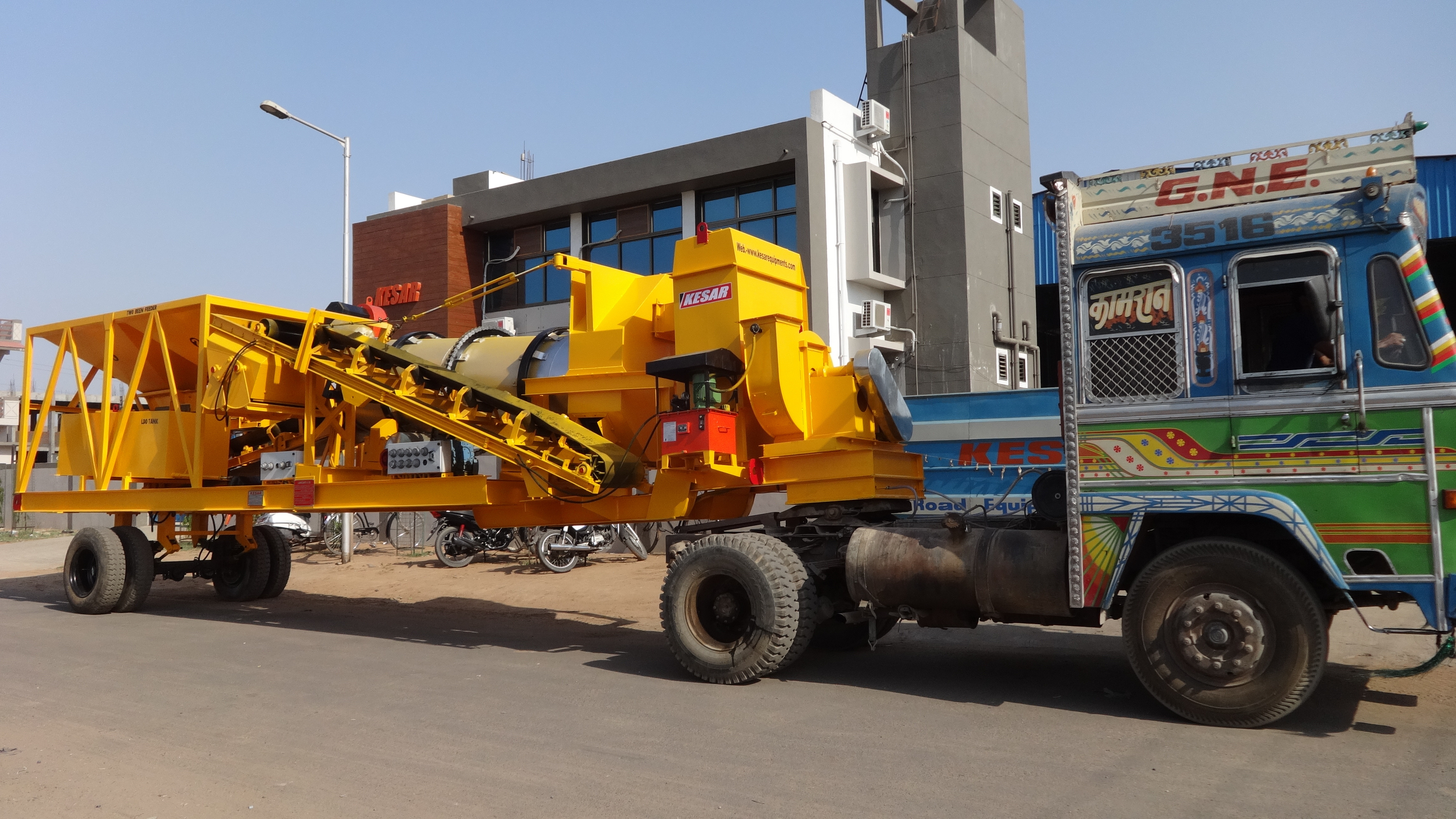Mobile Wet Mix Macadam Plant - Mild Steel, Standard Size, Yellow | Semi-automatic, Precise Material Blending, 150 To 200 Tons/hour Capacity