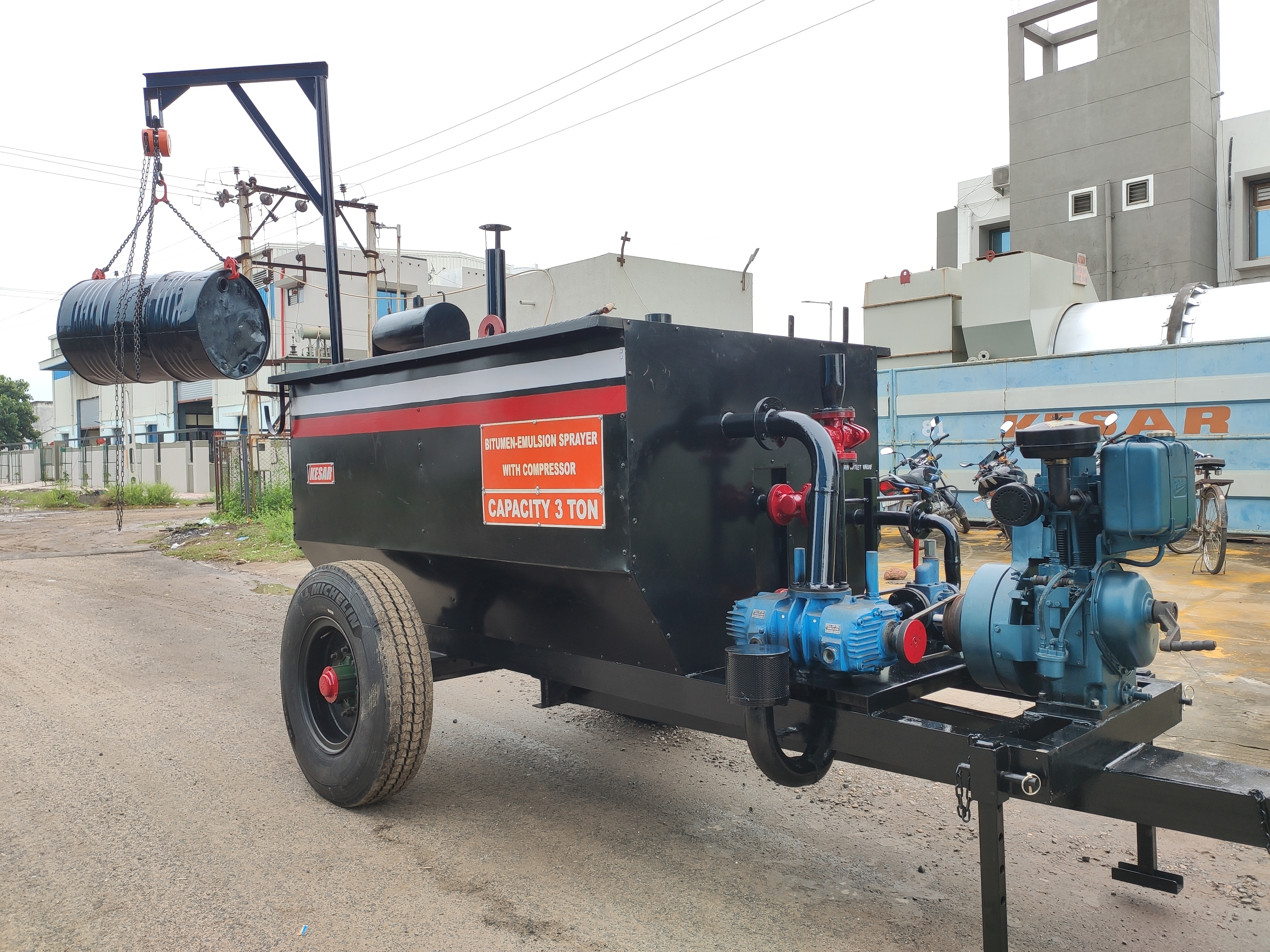 Apollo Bitumen Emulsion Sprayer - Insulated Tank, 2500/3000 Litres Capacity | Semi-automatic, Air Cooled Diesel Engine, High Efficiency Heating System, Human Machine Interface