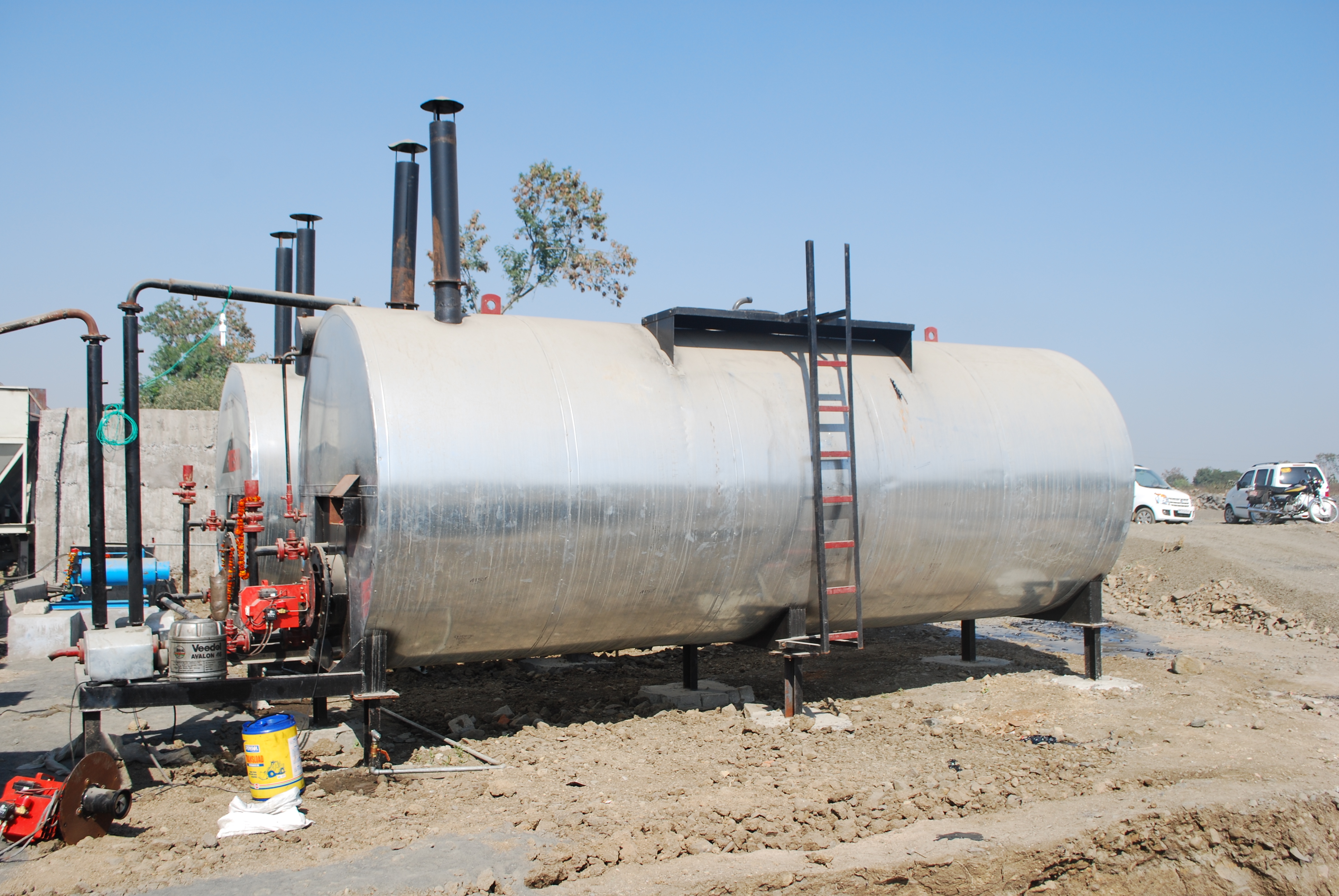 Silver Indirect Heating Bitumen Tanks