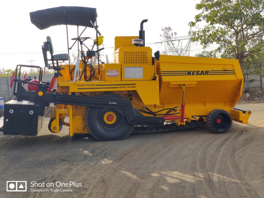 Semi-automatic Mechanical Road Paver