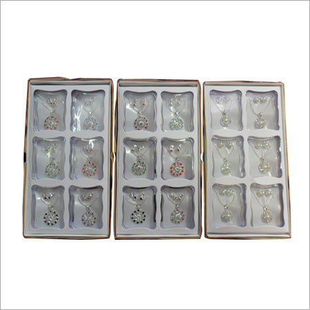 बच्चे के गहने