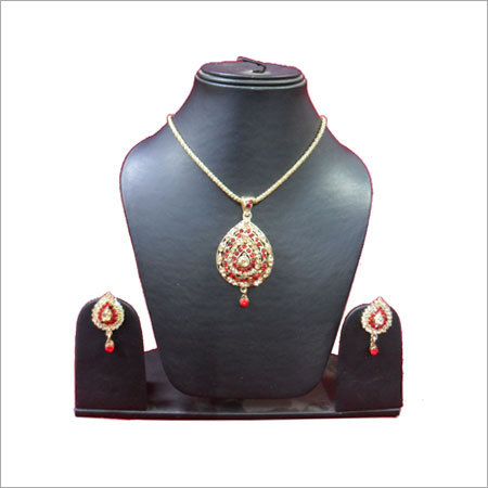 पेंडेंट सेट