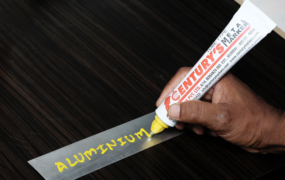 Permanent Marker - Durable Ink Formula | Fade-resistant, Non-toxic, Quick-drying, Ultra-fine Tip