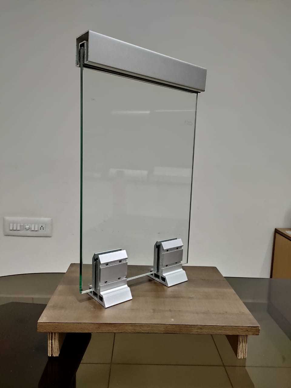 Bracket Type Railing System - Heavy Duty Brackets, 8mm To 12mm Toughened Glass Fittings, Anodized Or Powder Coated Finish, Easy Clean Design For Balconies And Stairs