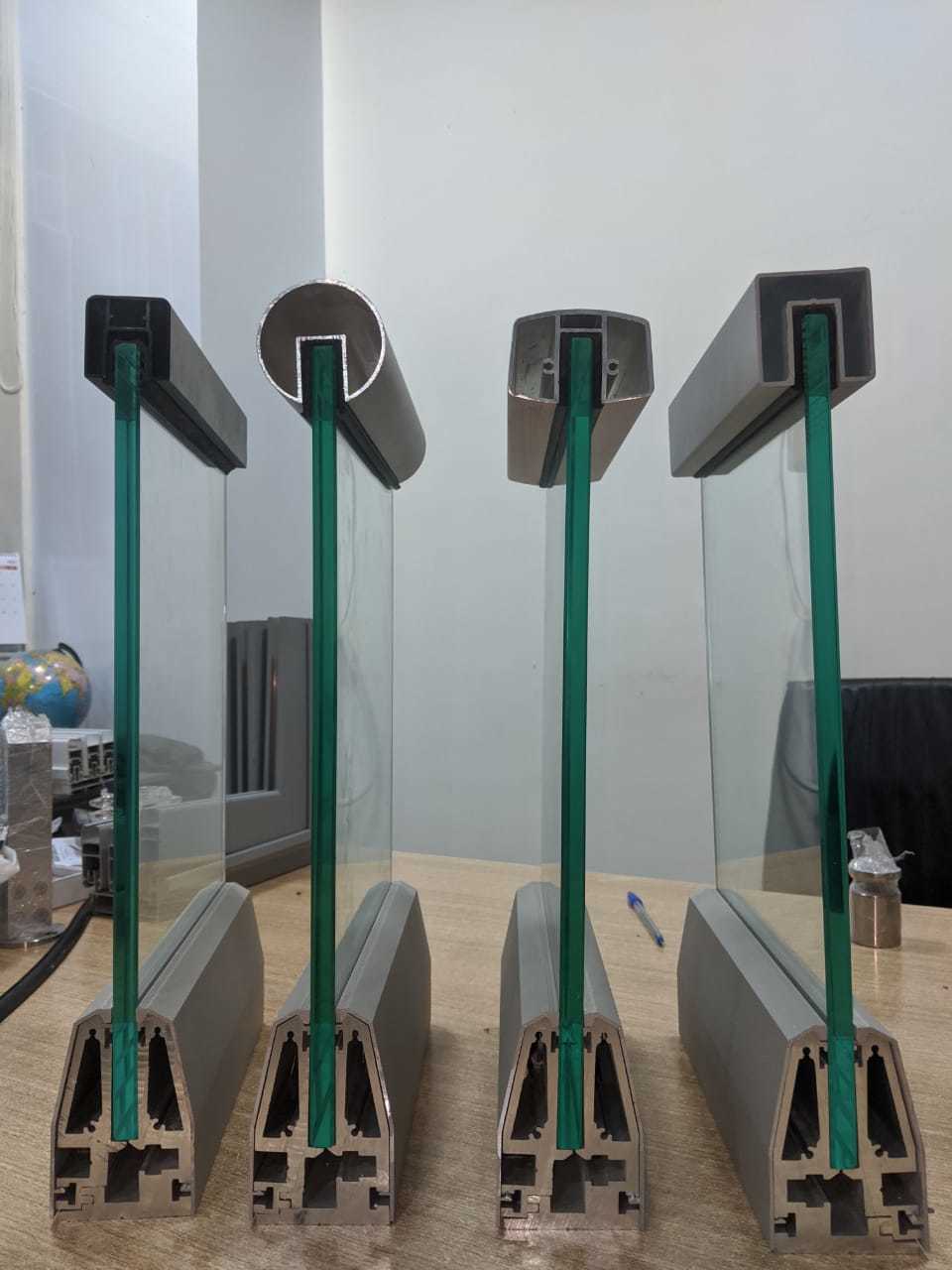 Aluminium Glass Railings Bracket Full Cover With Handrail