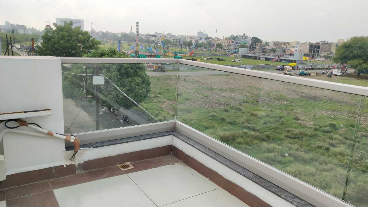 Aluminium Glass Railings Bracket Full Cover With Handrail