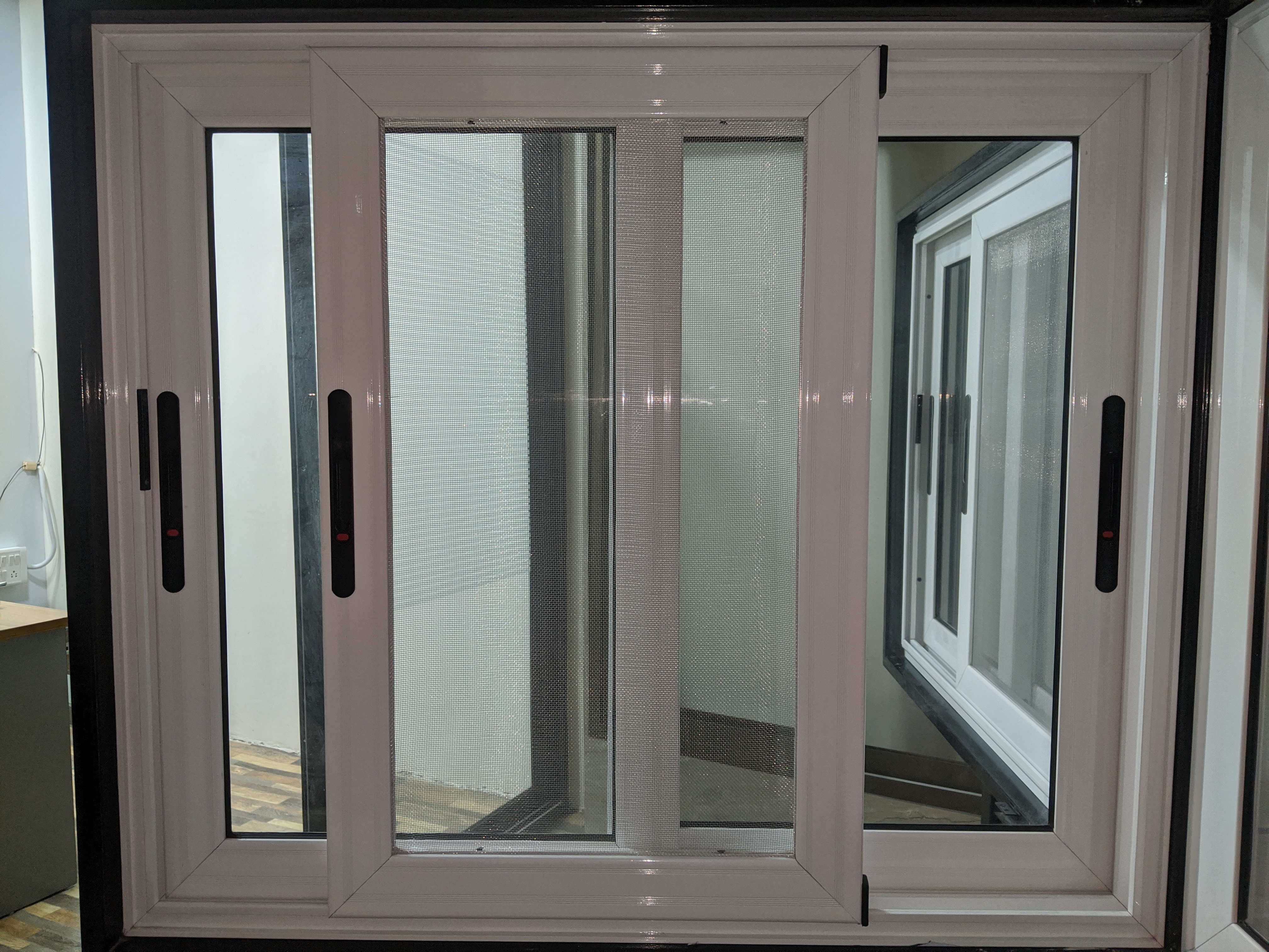 Plus One Roller Guide Rail 2765 Application: Houses