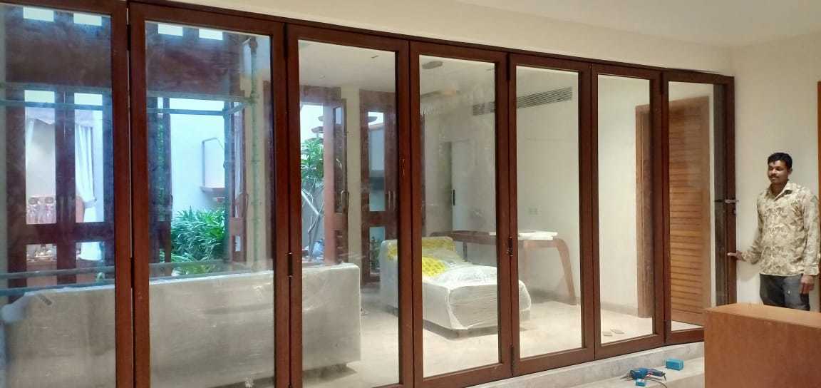 65mm Sliding Folding Doors Application: For Balcony