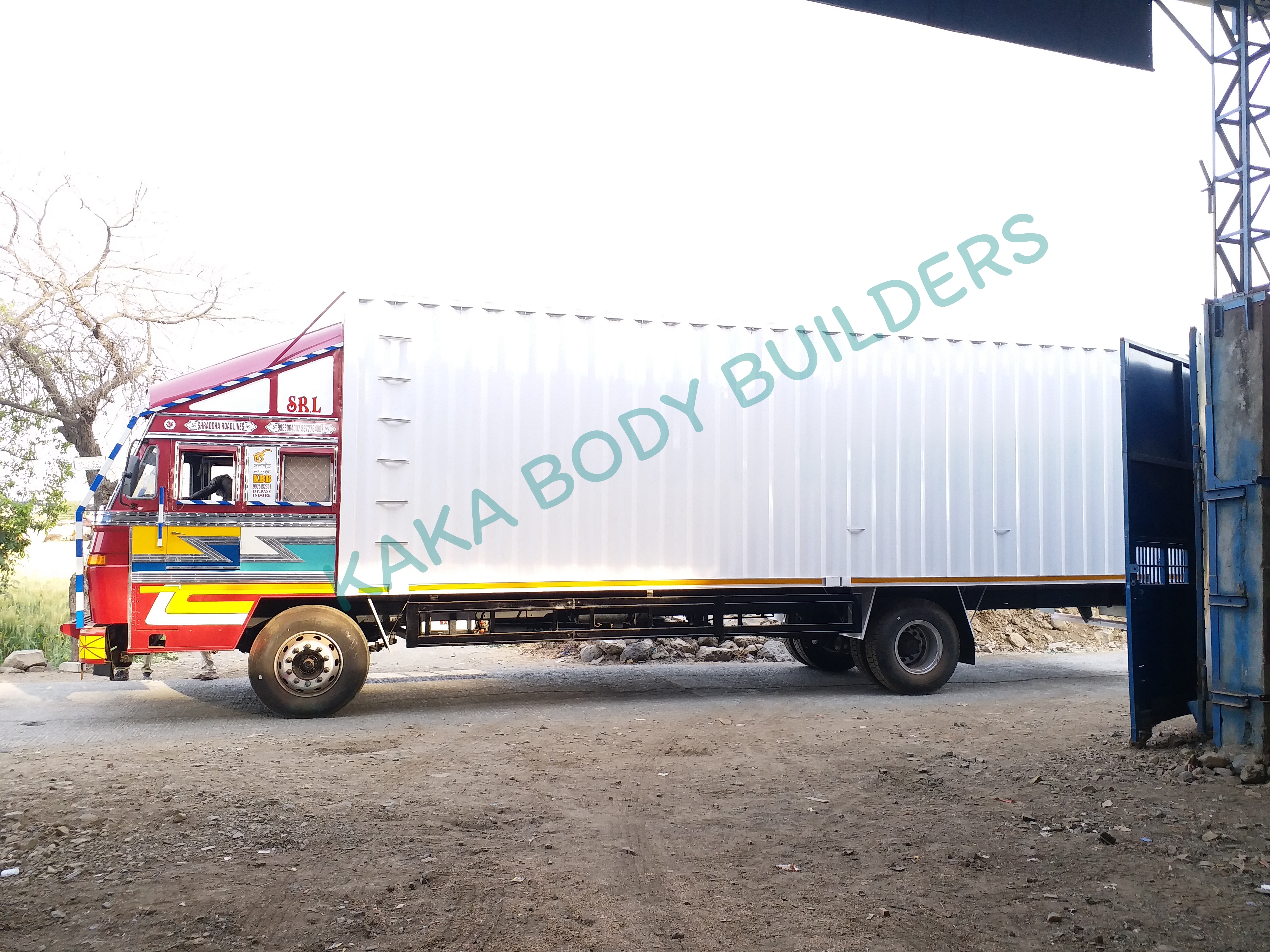 Truck Container Body - Ms Steel, 32ft Length X 9ft Height X 102in Width | 30000 Kg/hr Capacity, Triple Coating Paint, 2500 M3 Volume