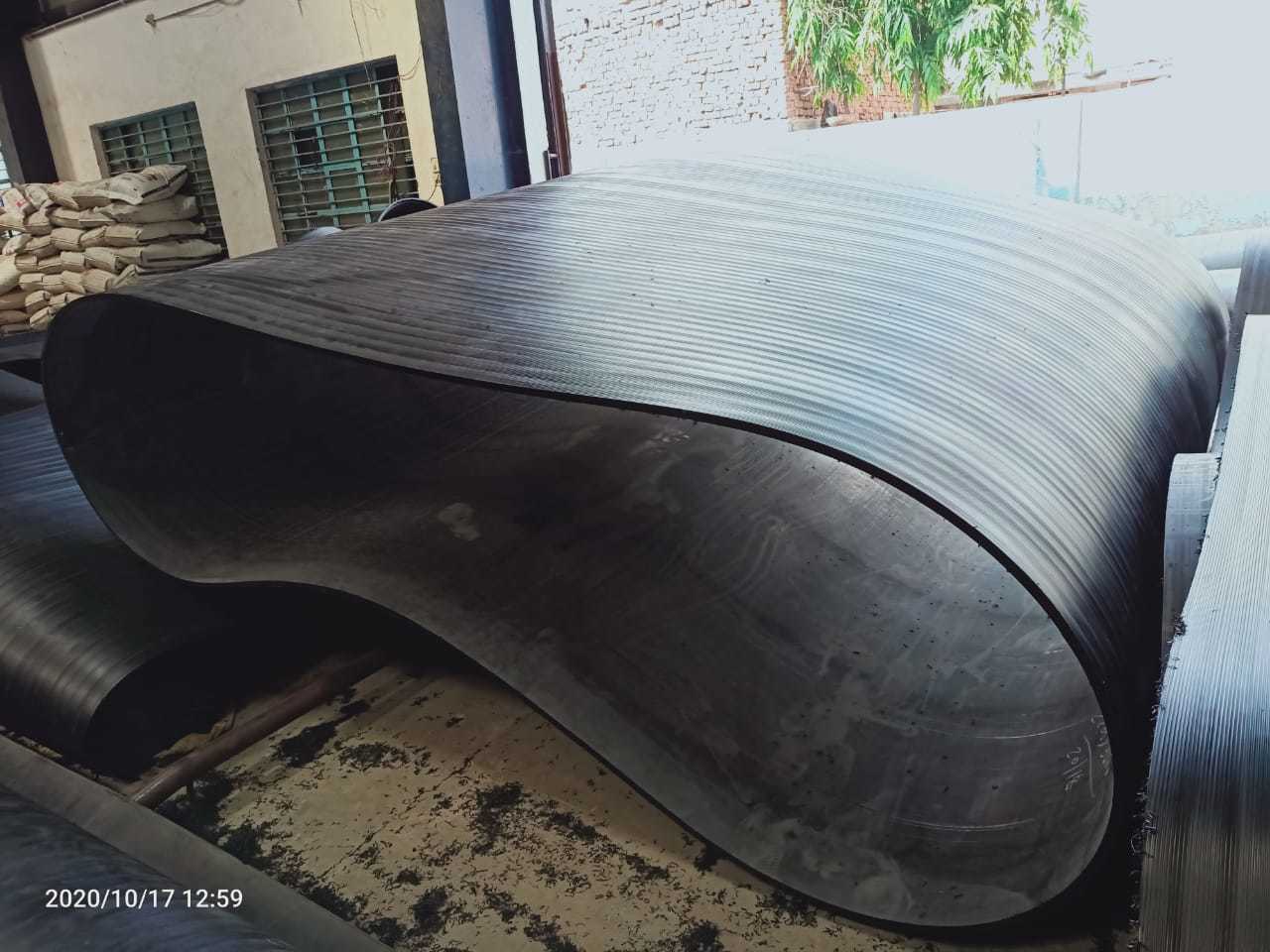 Hdpe Sleeves - 3600 Mm Diameter, 10000 L Capacity, Black | Dust-proof, Moisture-proof, Durable, Versatile Industrial Pipe Protection