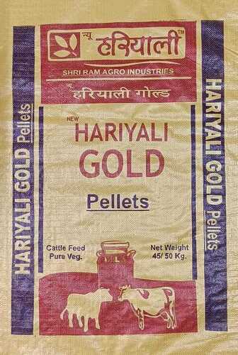 Hariyali Gold Pellets Cattle Feed - Organic Herb Granules | Dried Texture, Feed Supplement, Nutrient-Rich Organic Variety