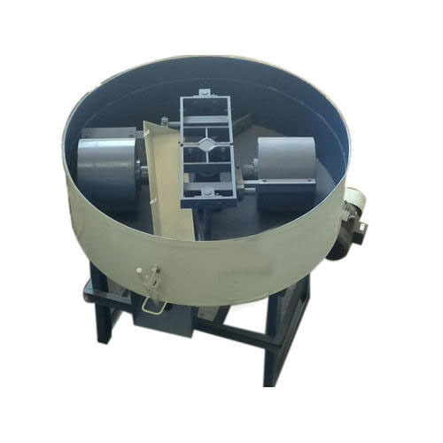 Pan Mixer Machine Capacity: 400 To 600 Kg Kg/day