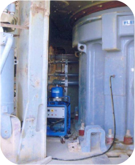 Gear Oil Cleaning System - Color: Blue