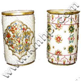 मार्बल पेन स्टैंड