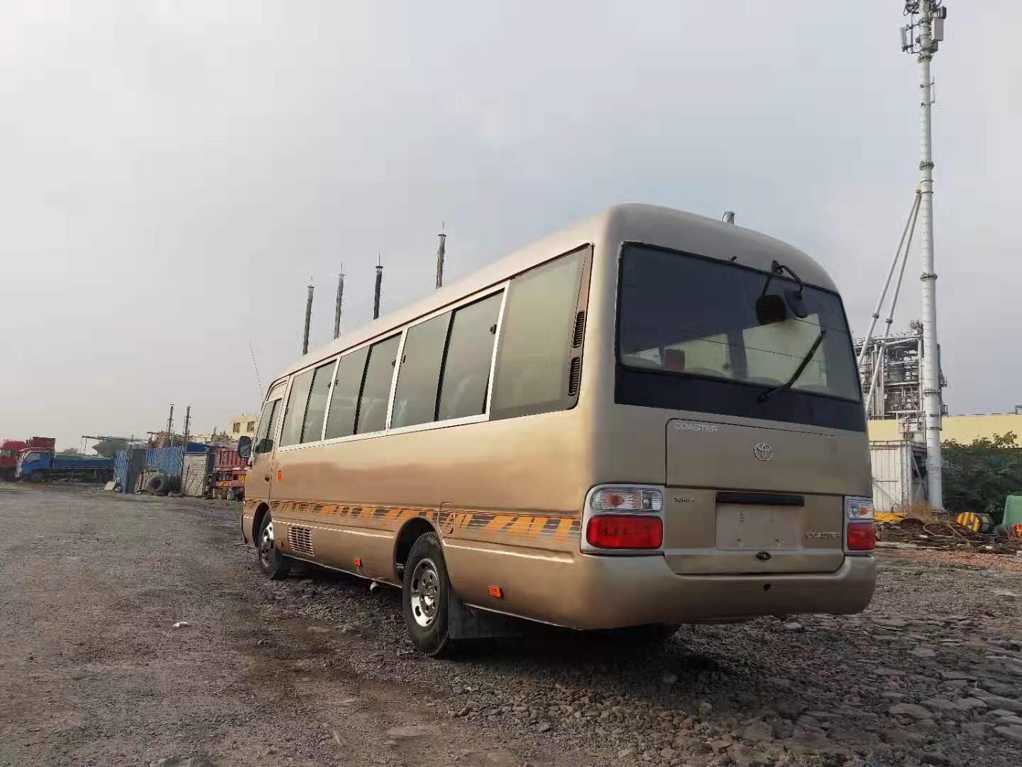 Used Japan Coaster With 30 Seater In Cheap Price Capacity: 550 Ton/day