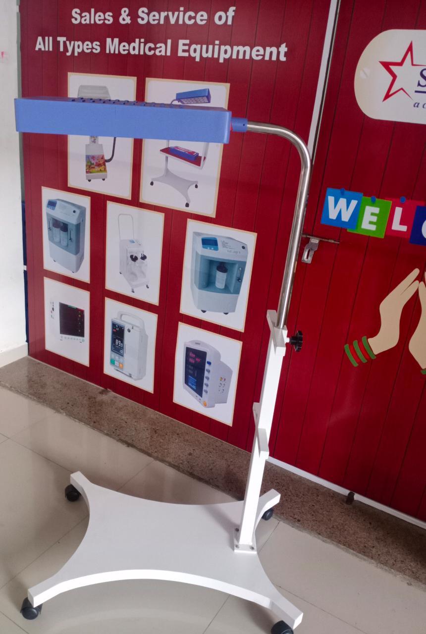 Upper Surface Led Phototherapy Stand With Trolley - Stainless Steel, 100-250v Ac, 50hz | Portable Medical Use, Effective Neonatal Bilirubinaemia Treatment