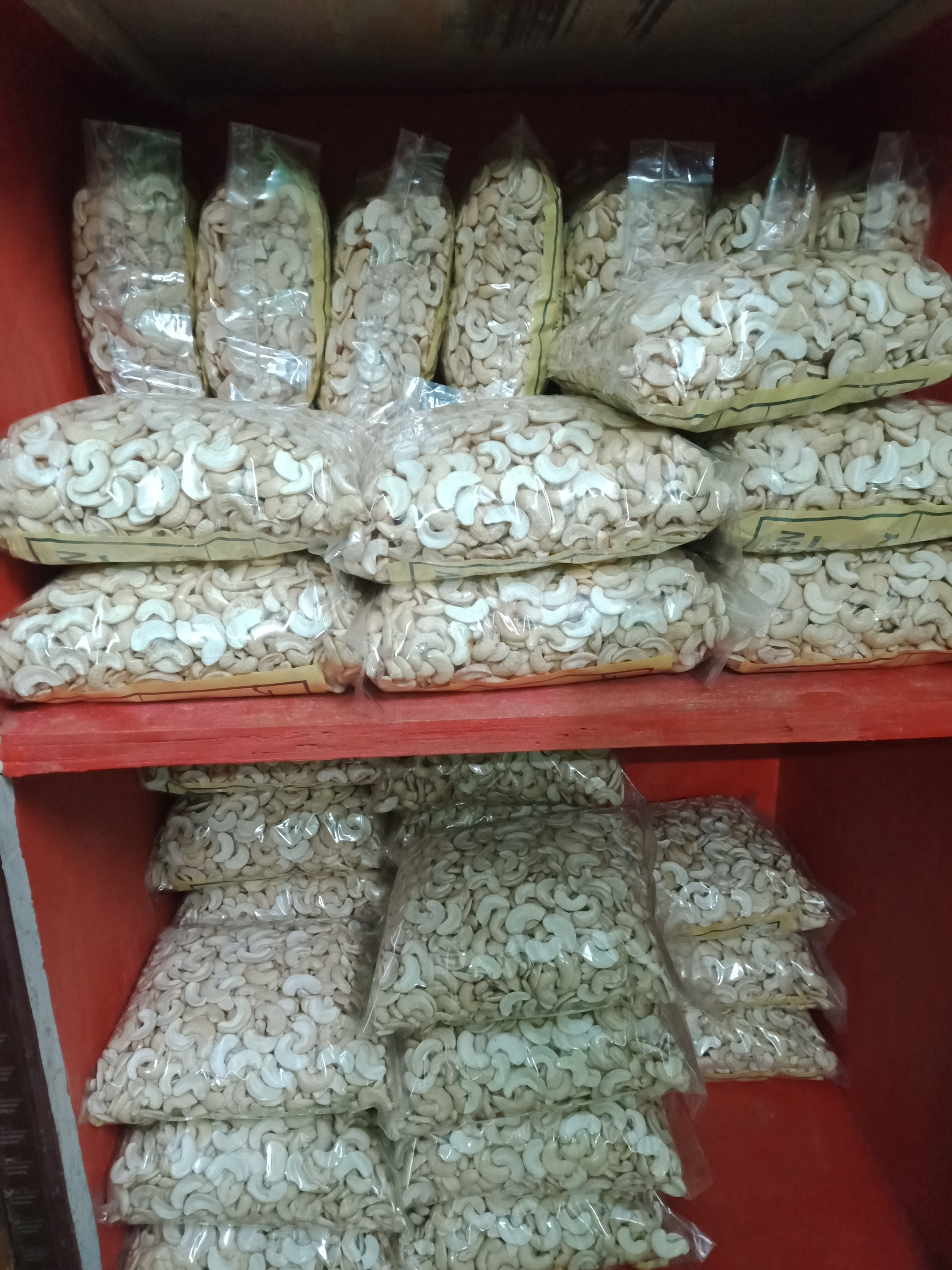 W280 Cashew Nut Shell