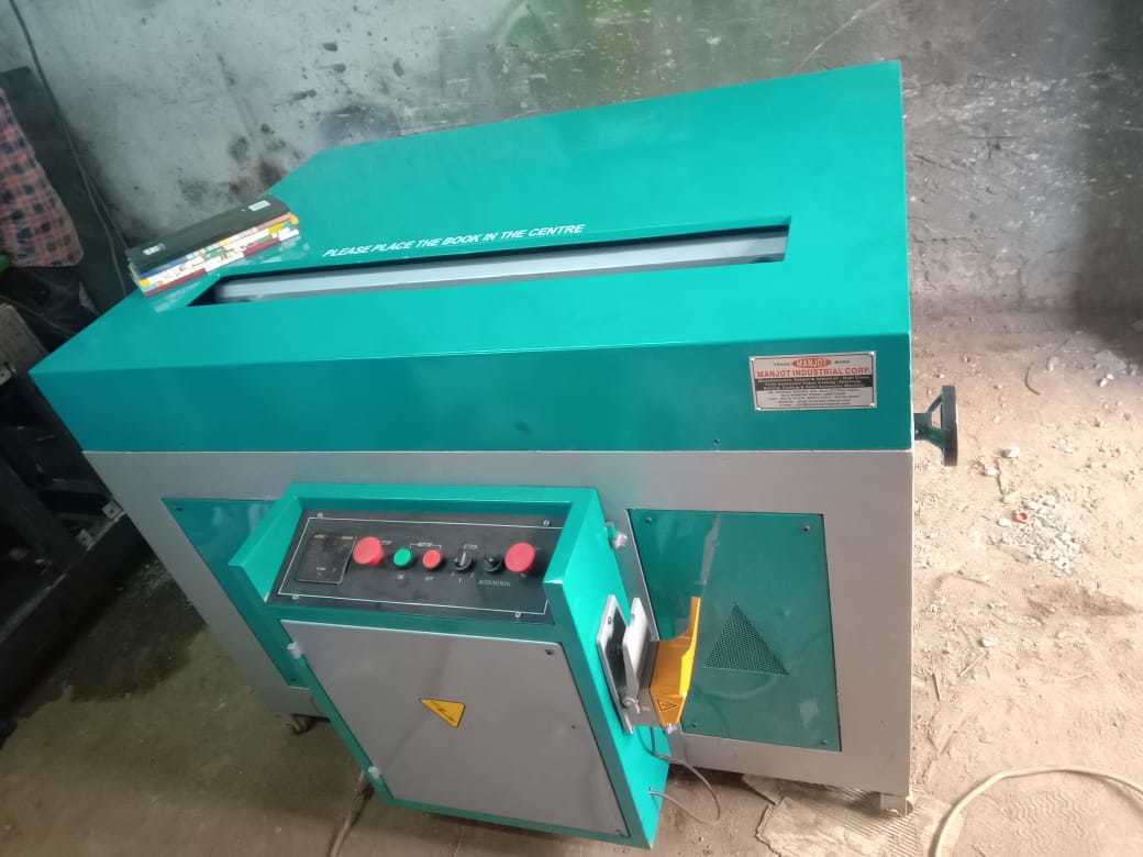 Edge Squaring Machine - Mild Steel Body, 3 H.p. Motor , Semi-automatic Operation, 8-10 Ton Pressure, Fully Hydraulic, Plc Control
