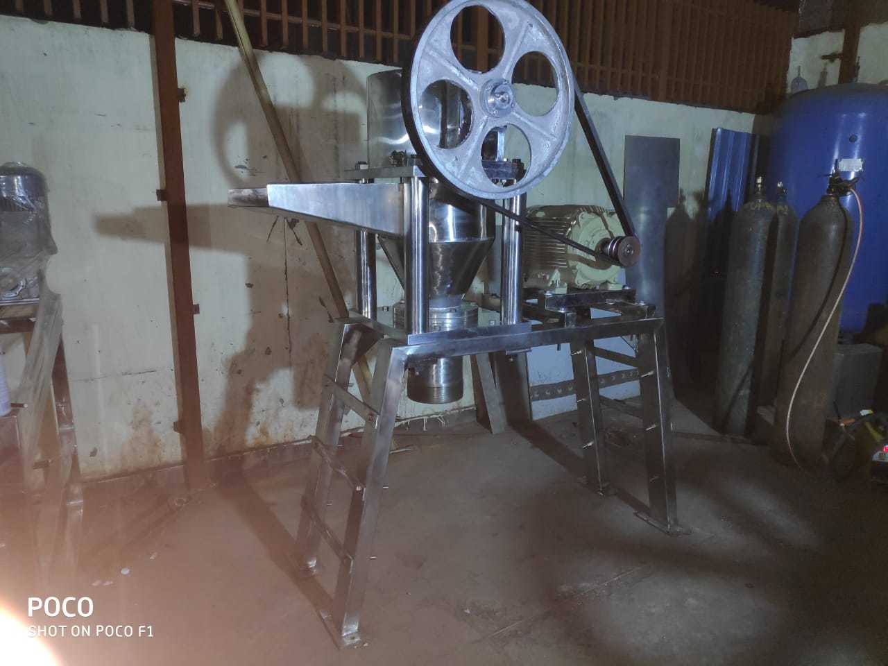 Long Cut Sewai Machine