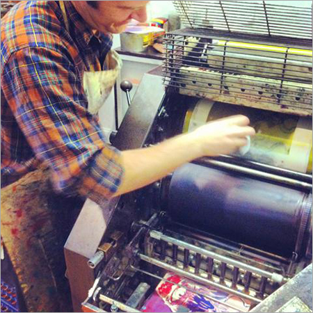 सफाई उपकरण / भागों की सफाई के लिए औद्योगिक विलायक