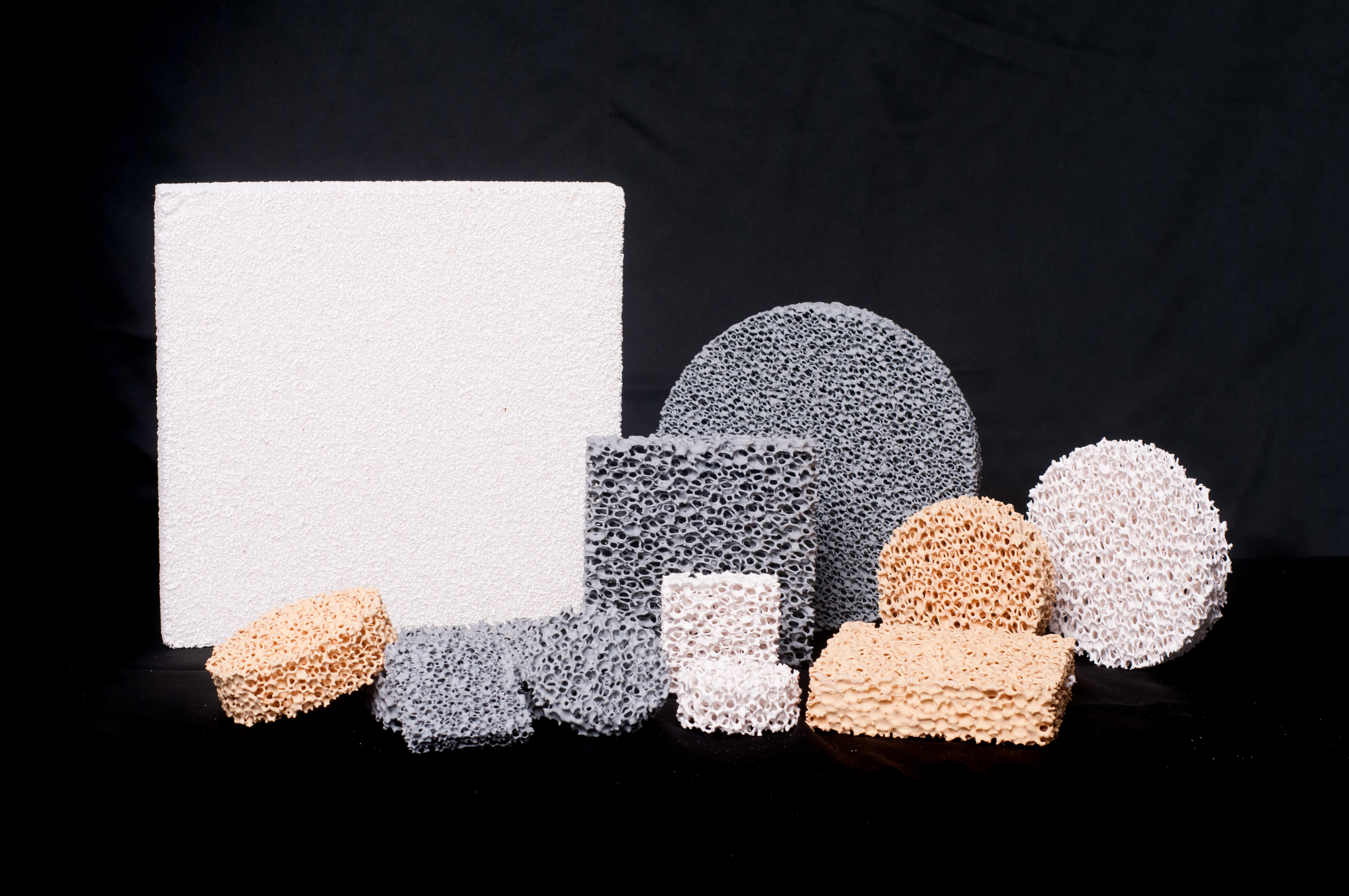Ceramic Foam Filter - Round/square/custom Shapes, 40-500 Mm Diameter | 80-90% Efficiency, 10-40 Ppi Pore Size, 3-year Warranty